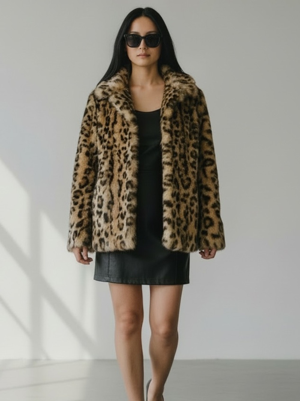 Donna Salyers Fabulous-Furs Leopard Faux Fur Coat Soft Full Unreal Fur Small